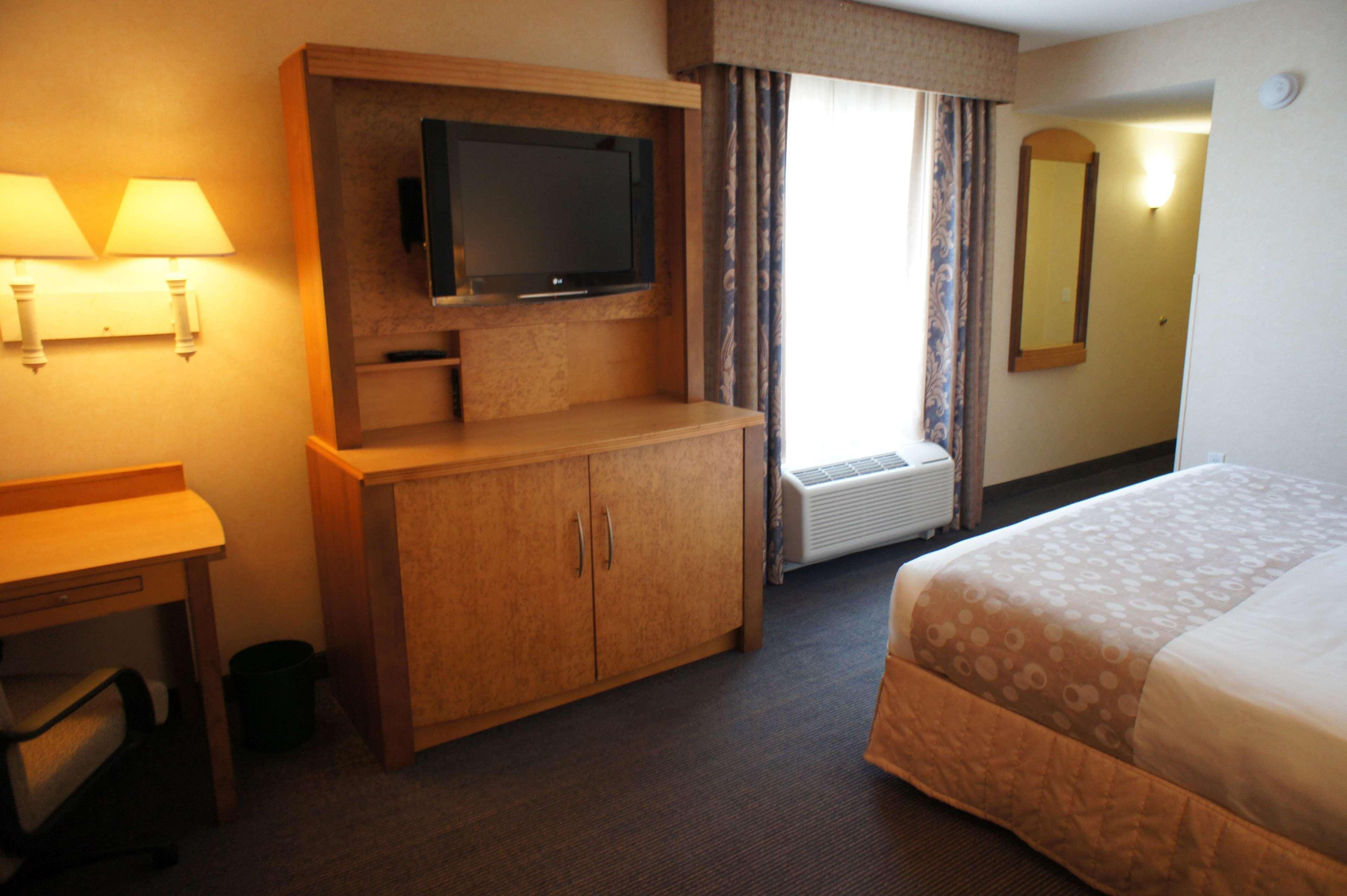 La Quinta By Wyndham Islip - Macarthur Airport Bohemia Ngoại thất bức ảnh