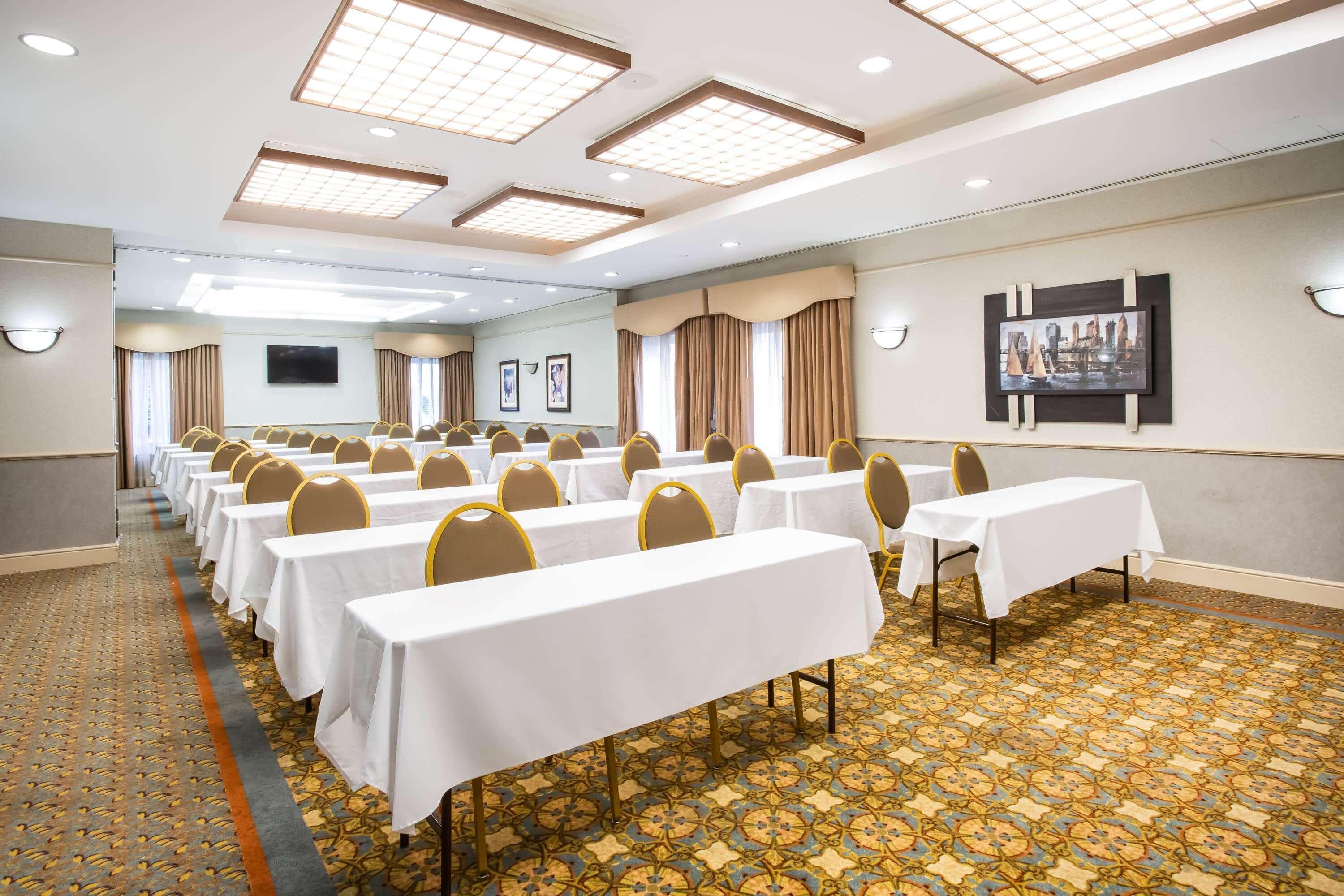 La Quinta By Wyndham Islip - Macarthur Airport Bohemia Ngoại thất bức ảnh