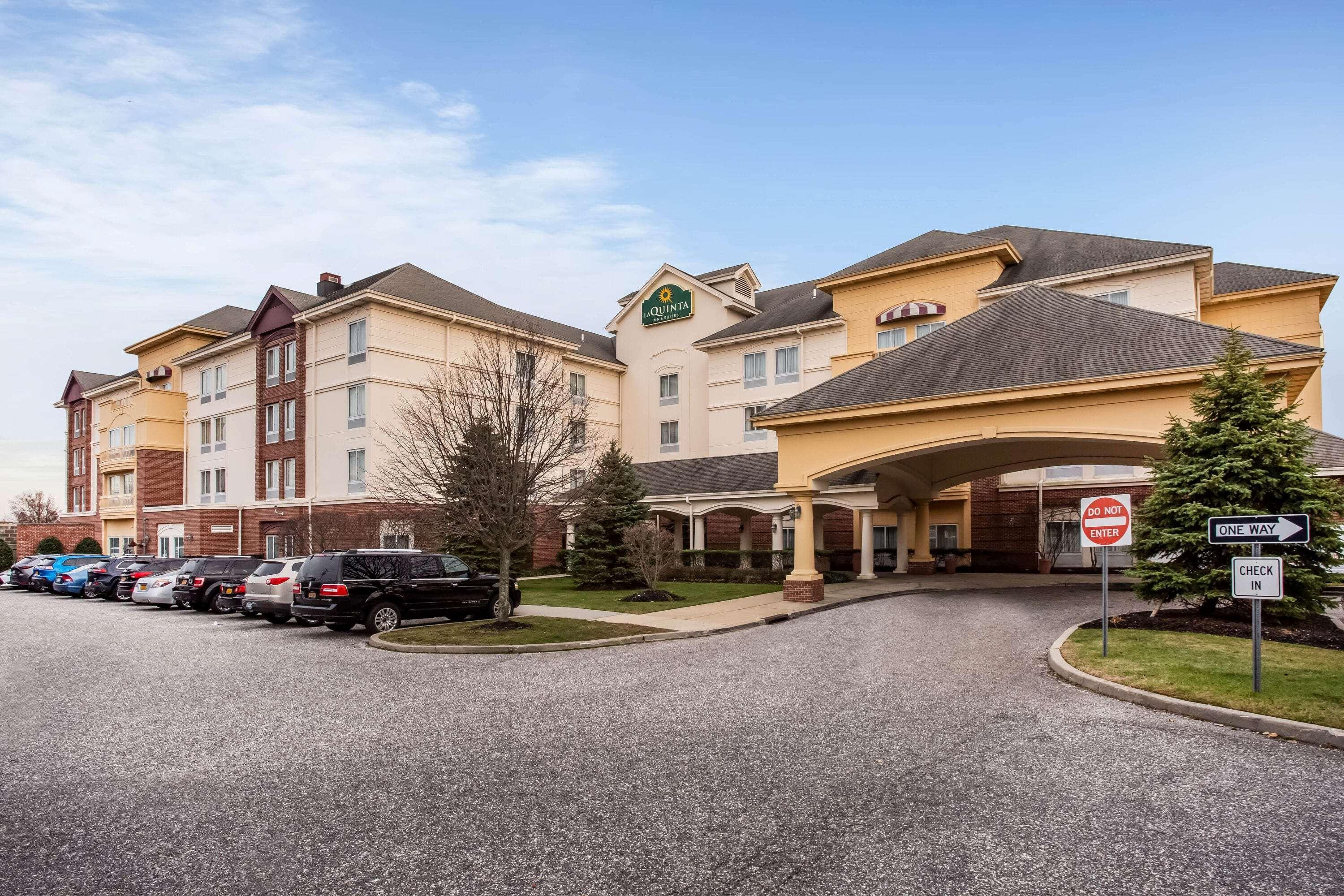 La Quinta By Wyndham Islip - Macarthur Airport Bohemia Ngoại thất bức ảnh