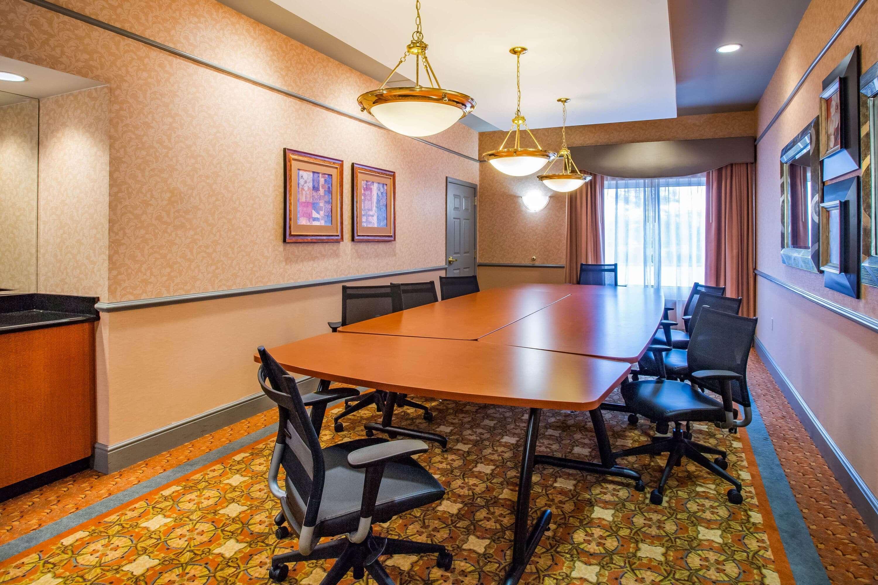 La Quinta By Wyndham Islip - Macarthur Airport Bohemia Ngoại thất bức ảnh