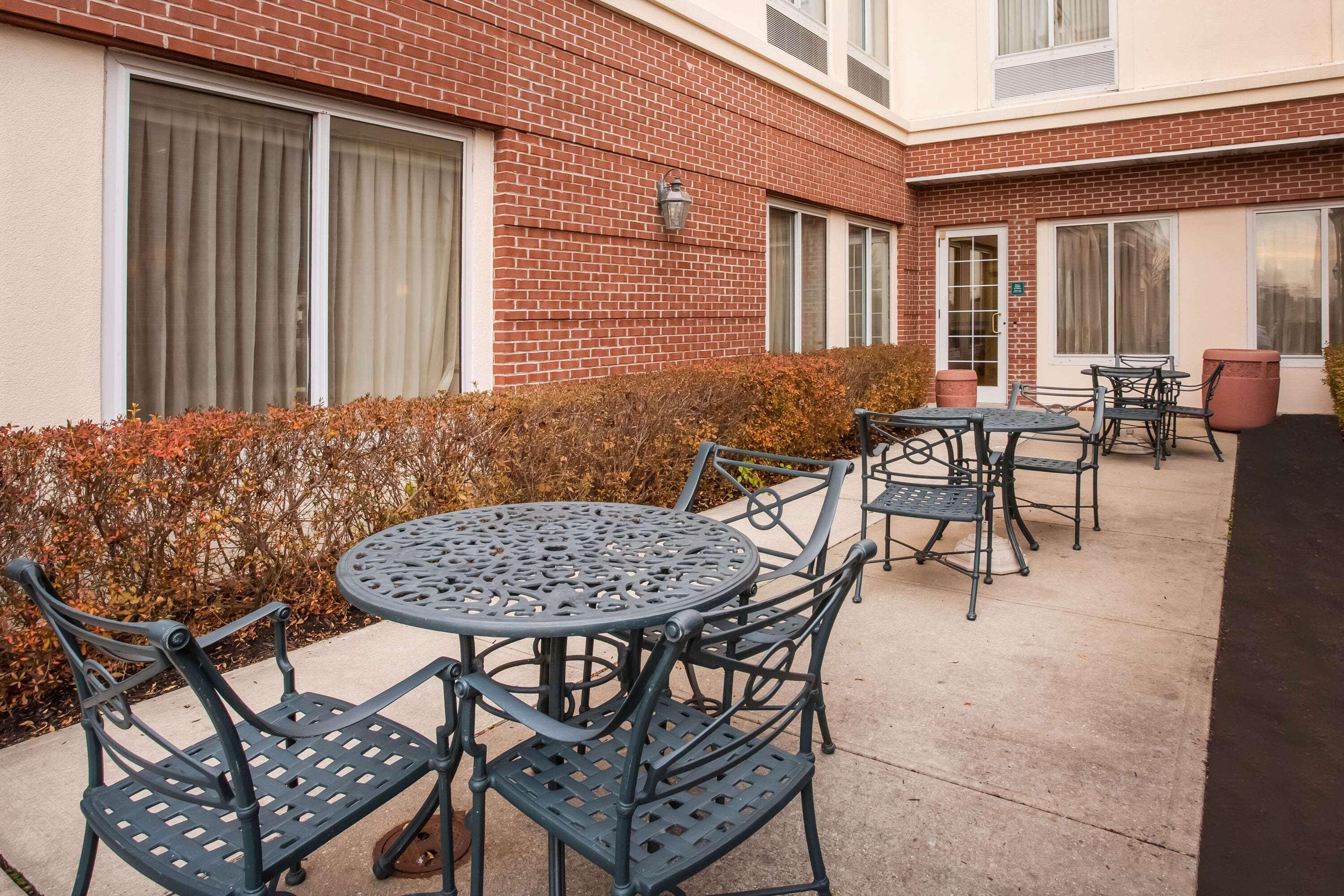 La Quinta By Wyndham Islip - Macarthur Airport Bohemia Ngoại thất bức ảnh